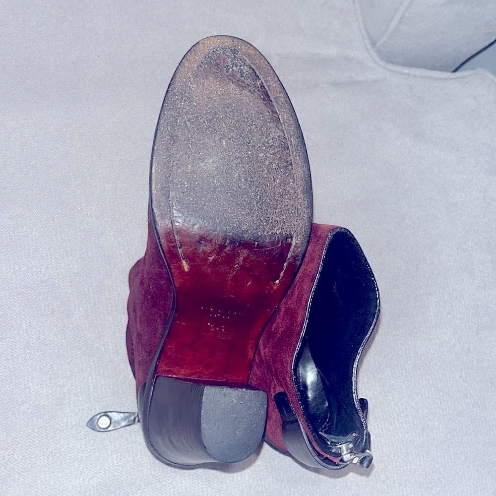 Vintage Rag & Bone burgundy suede leather 4” heel boots, zippered back. - Picture 5 of 5